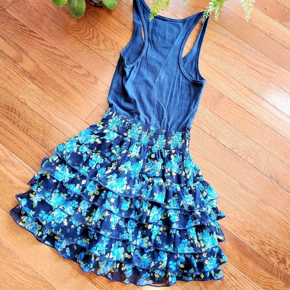 A&F Ruffle Dress - Picture 3 of 4